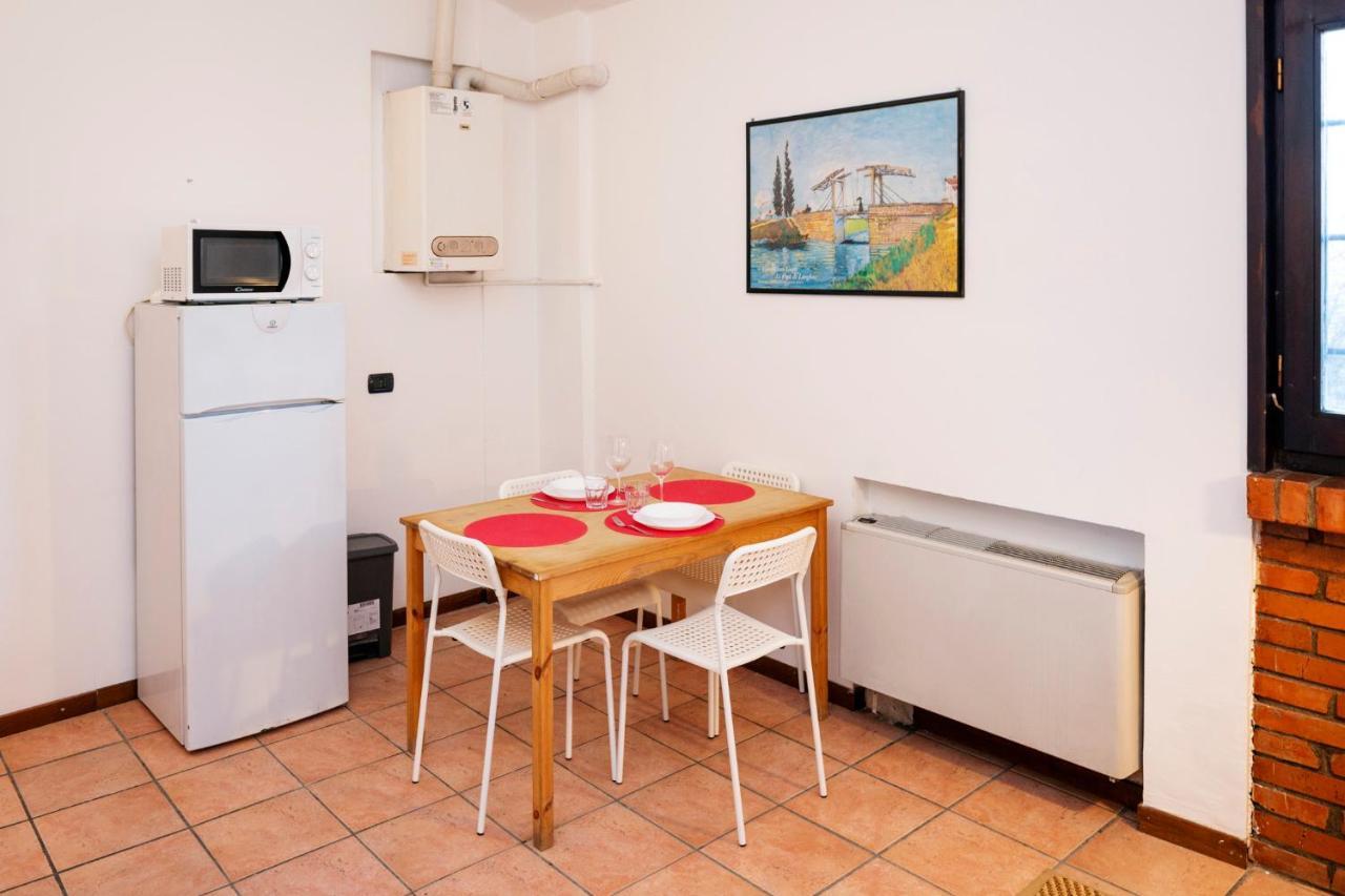 Residence San Raffaele 1 Milaan Buitenkant foto